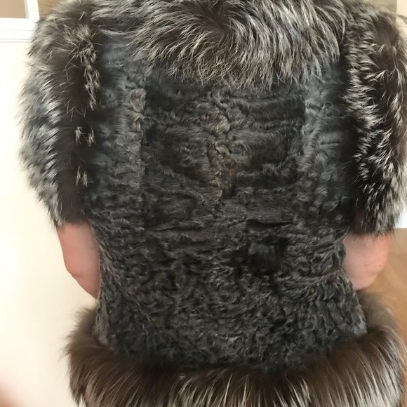 Fur Vest - Picture 5 of 5